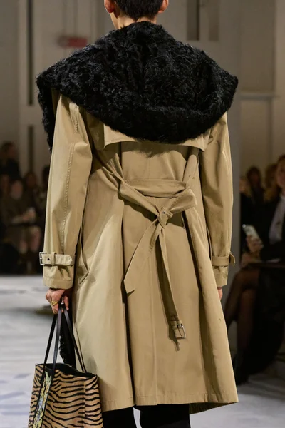 Look 96